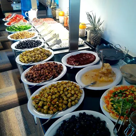 فندق كارديس