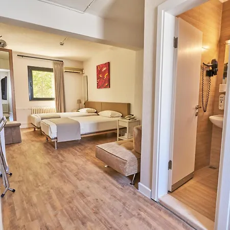 Kardes Hotel 3*