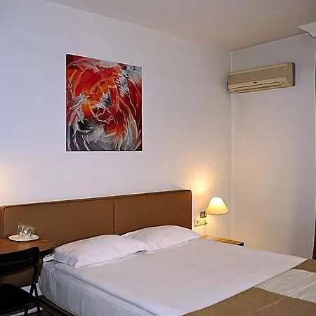 Hotel Kardes 3*