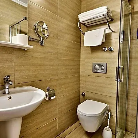 Kardes Hotel 3*